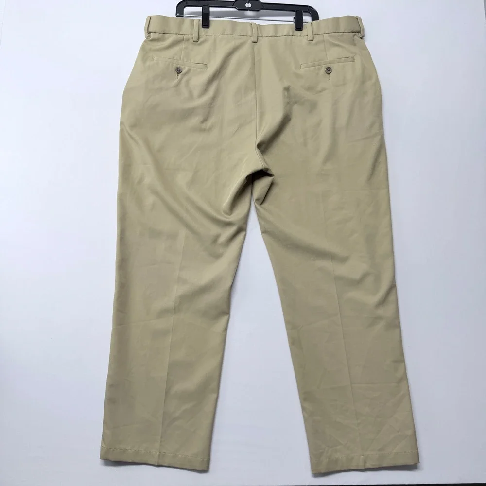 Haggar Cool18 Pro Classic Fit Pants Mens 42x30 Khaki Tan Performance Chino Golf